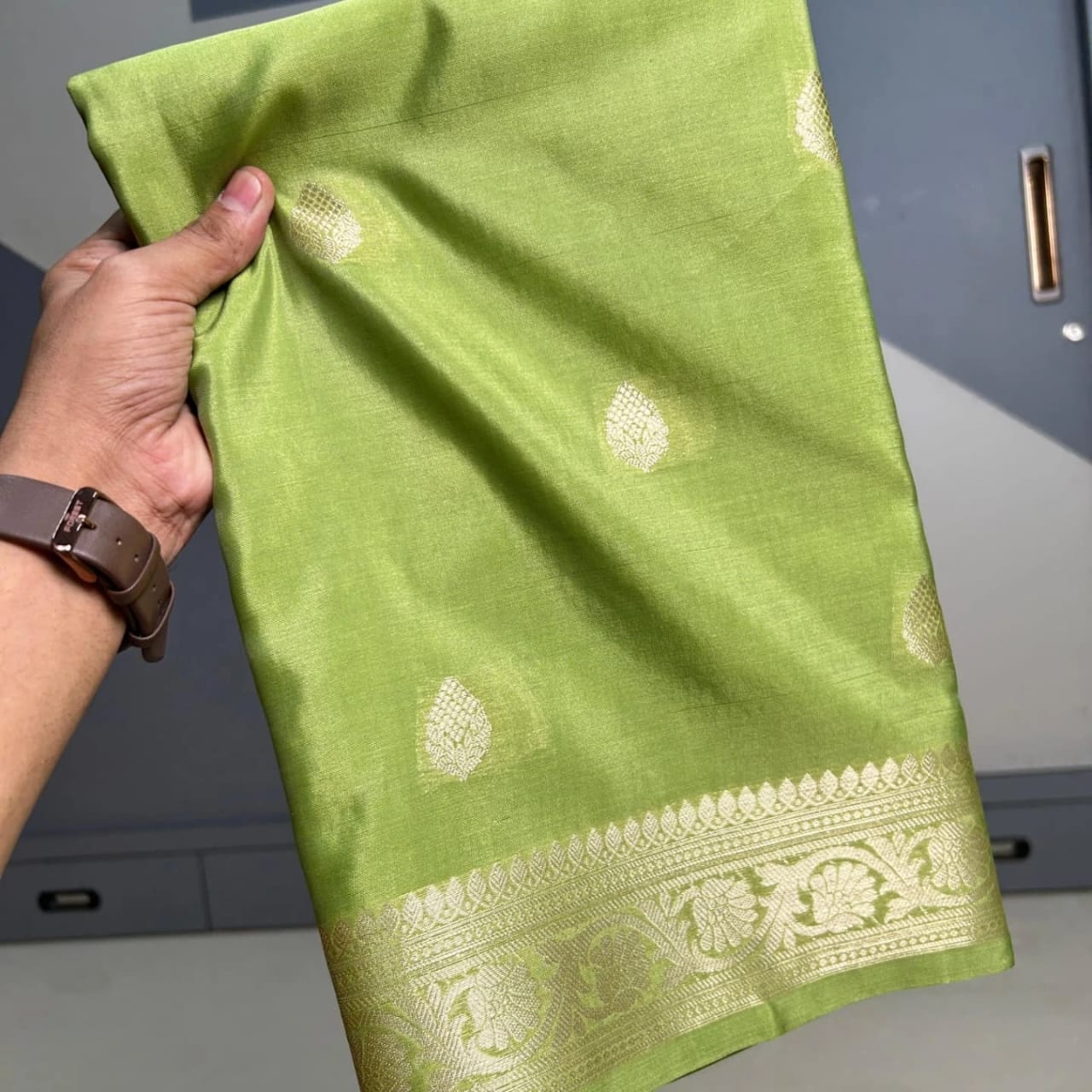 Celebrity inspired Banarasi Soft Zari weaving with unstitched blouse piece