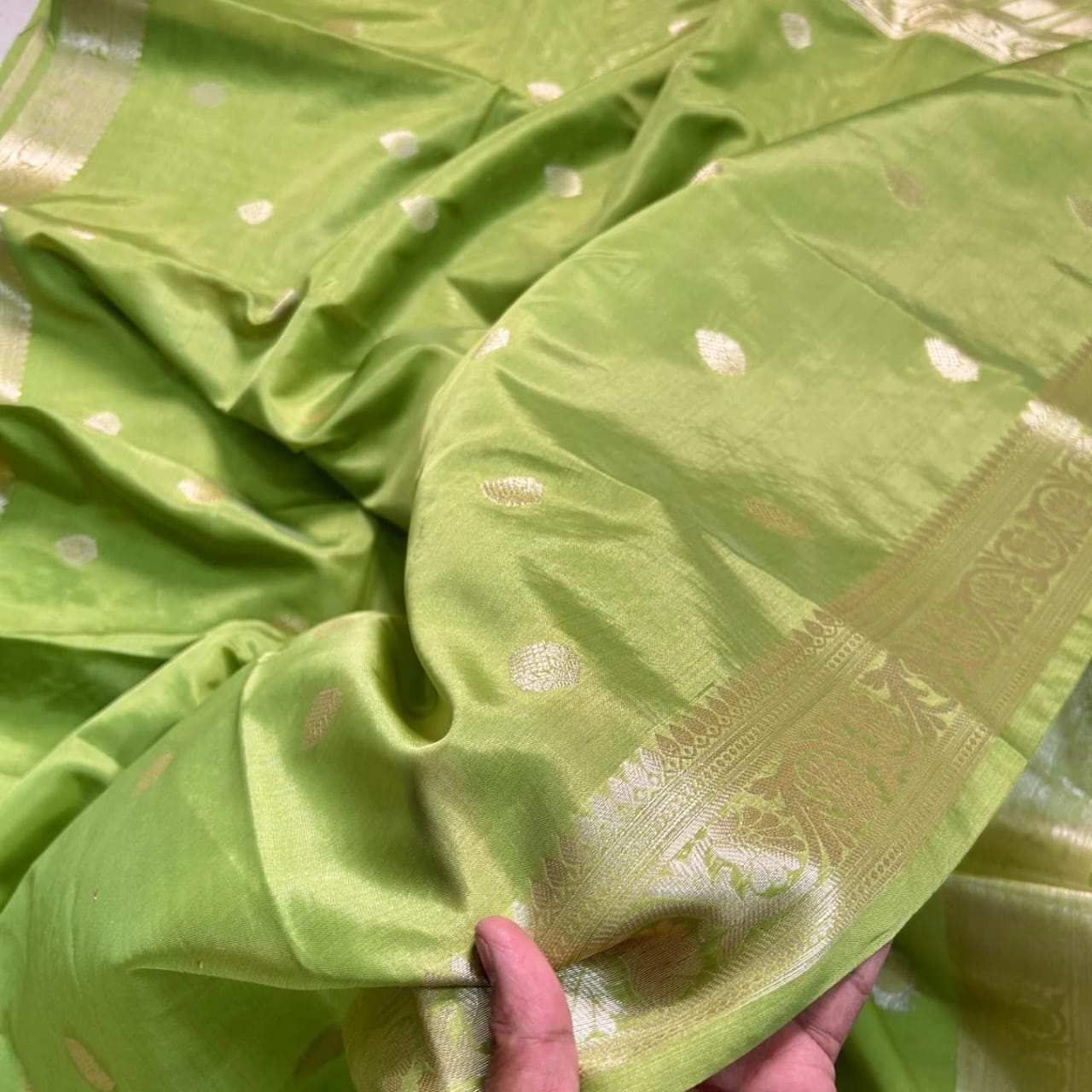 Celebrity inspired Banarasi Soft Zari weaving with unstitched blouse piece