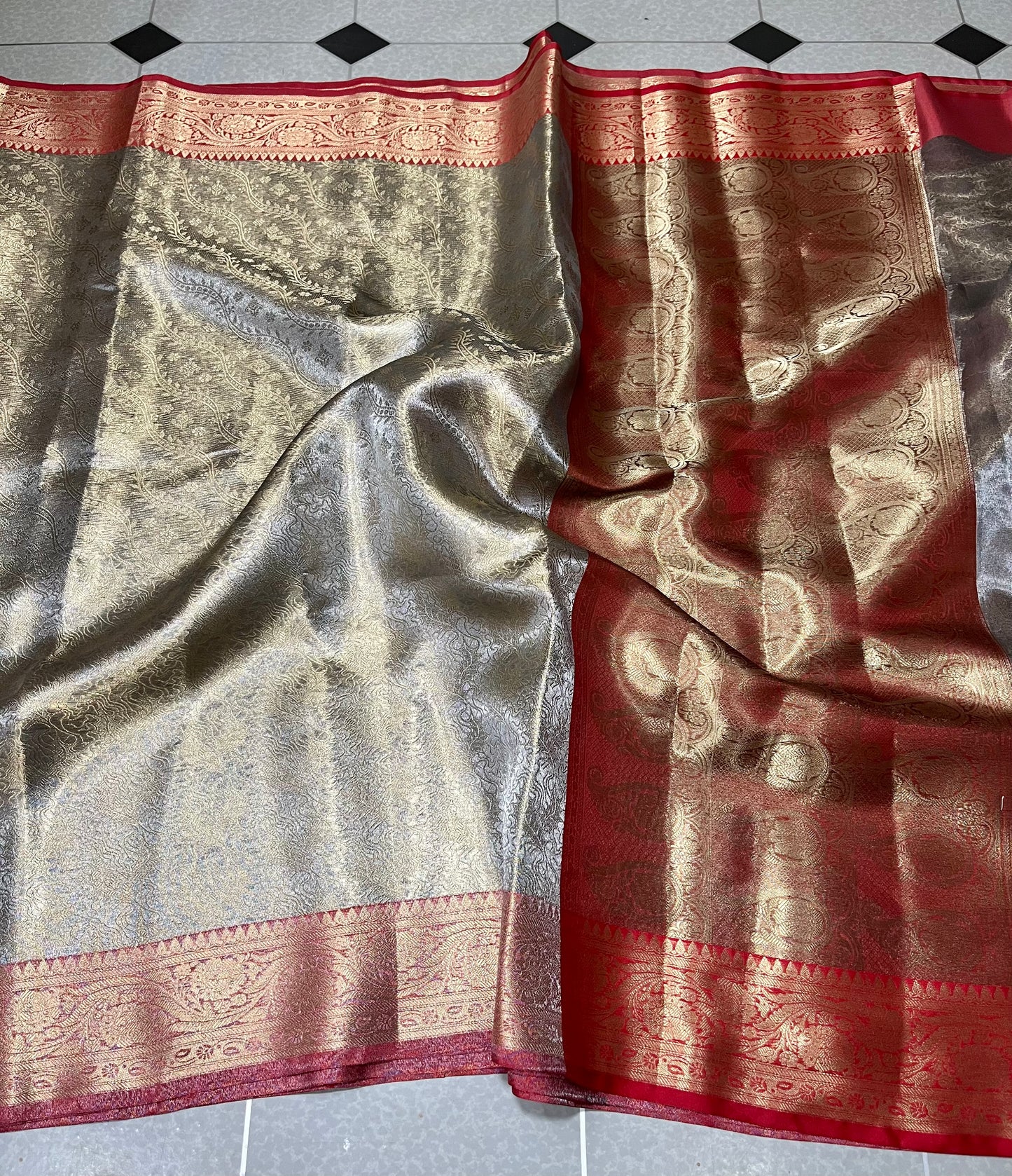 Most premium Kanjeevaram silver tissue silk saree