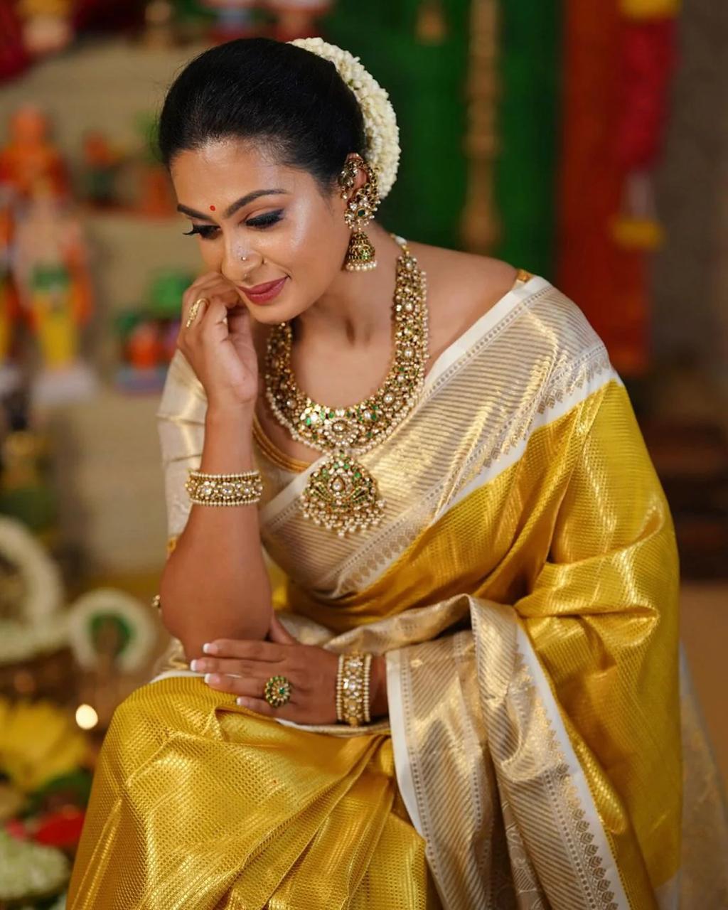 Exclusive Banarasi Glass Tissue Silk Gold zari Saree with  Contrast border & Pallu