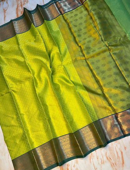 Parrot green Traditional wear zari weaving border sarees