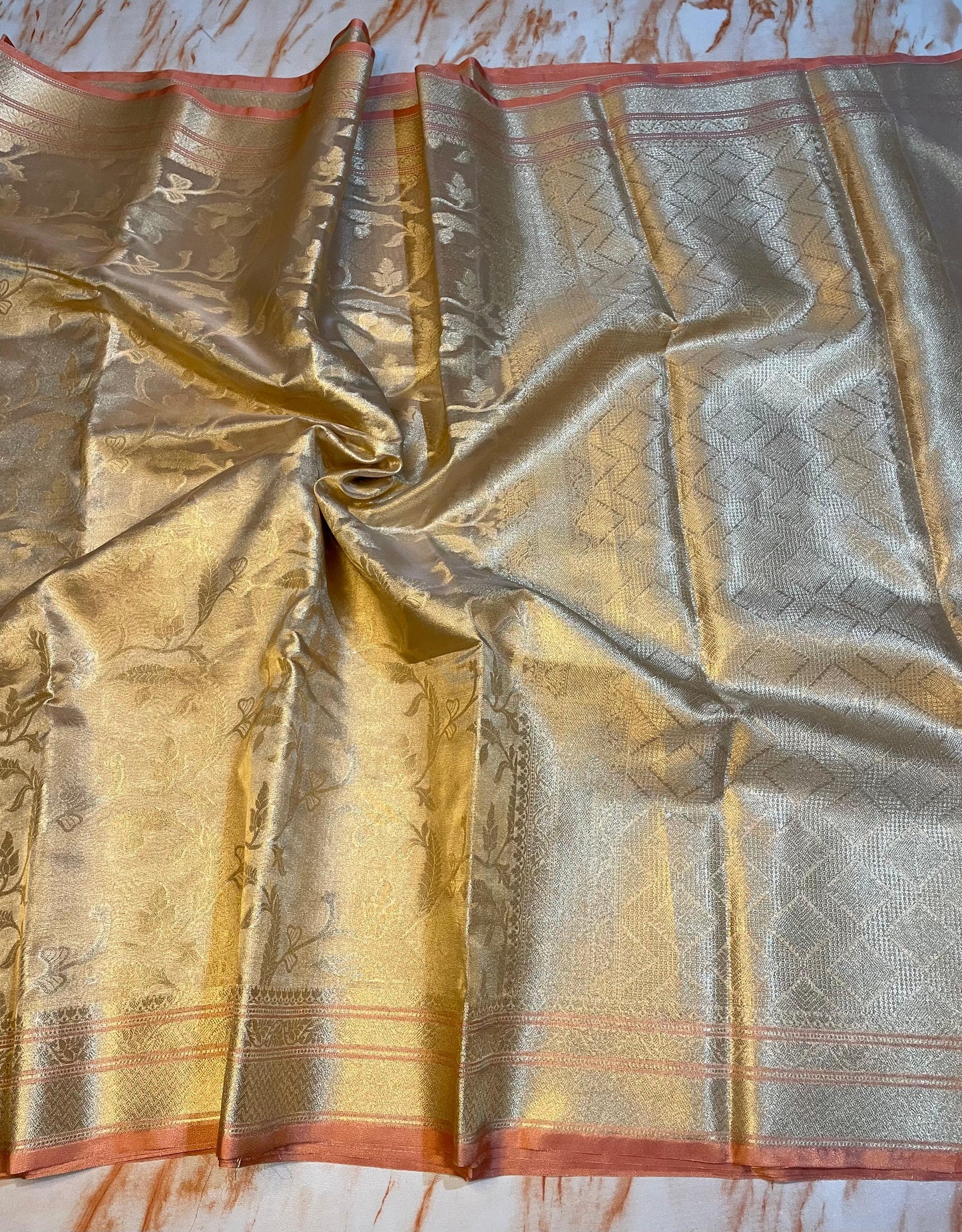 Banarasi Gold Tissue Silk Traditional wear Sarees with Blouse piece