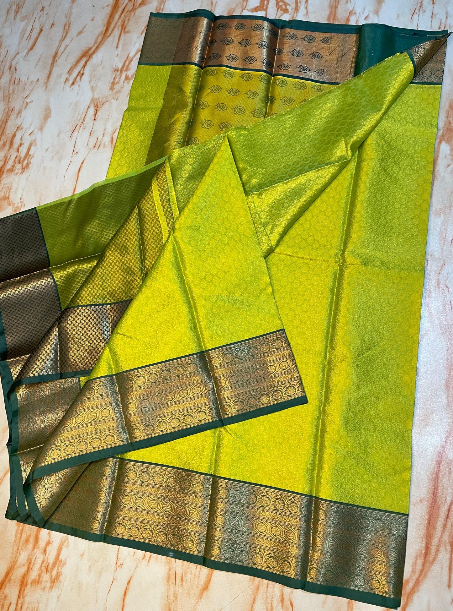 Parrot green Traditional wear zari weaving border sarees